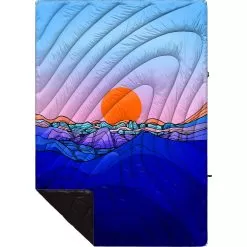 Rumpl Original Puffy Blanket - Printed 1-Person -Outdoors Shop TPPB BB1 1 SKYLINE DIVIDE BROOKLYN BELL OGPUFFY 1P FLATLAY